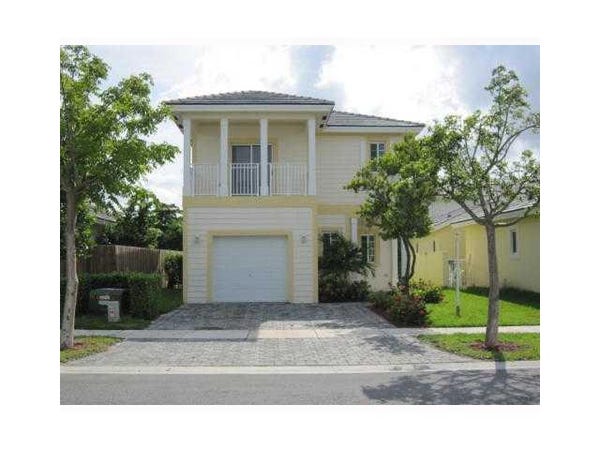 Property photo for 369 NE 31 TE, Homestead, FL
