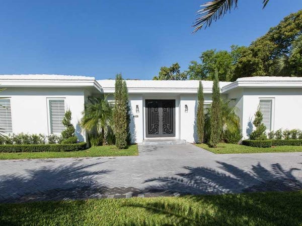 Property photo for 4420 BAY POINT RD, Miami, FL