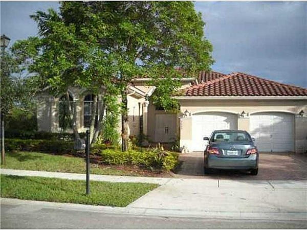 Property photo for 3805 SW 167 TE, Miramar, FL